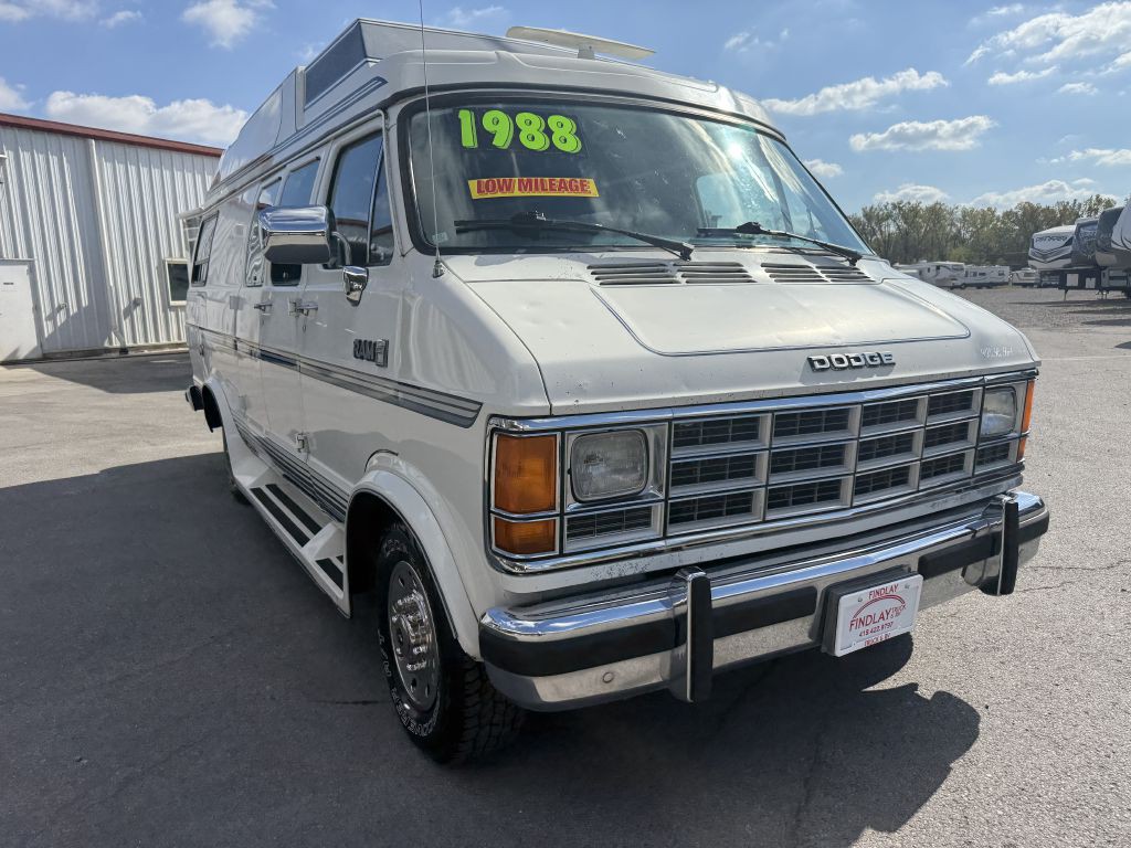 1988 Dodge Ram Van Image 3