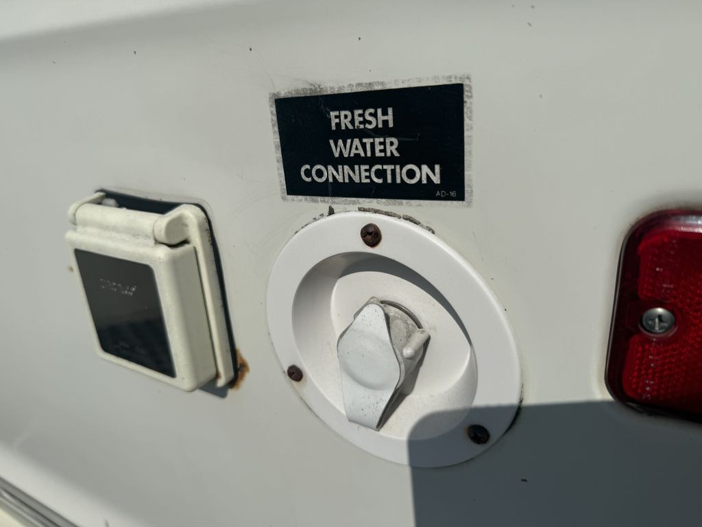 1988 Dodge Ram Van Image 9