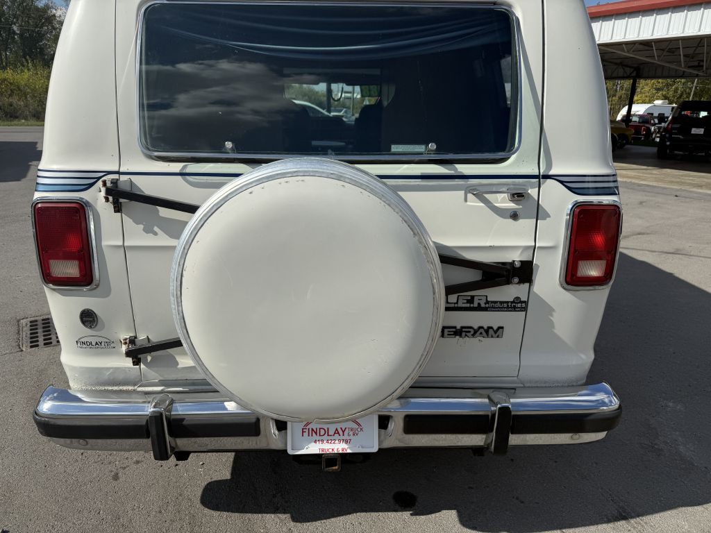 1988 Dodge Ram Van Image 21
