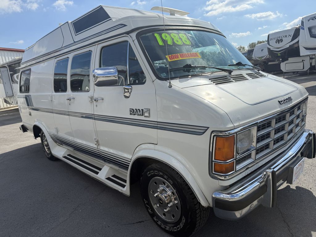 1988 Dodge Ram Van Image 28