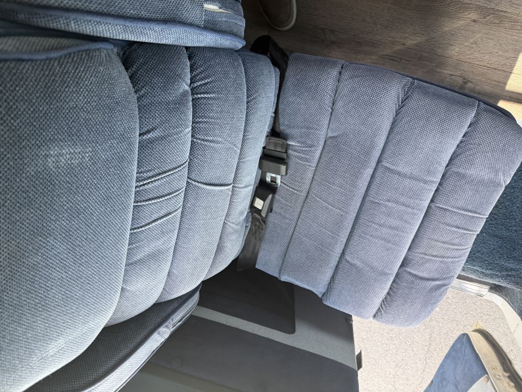 1988 Dodge Ram Van Image 38