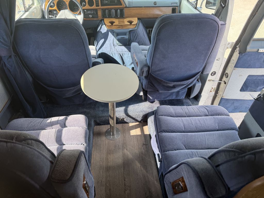 1988 Dodge Ram Van Image 40