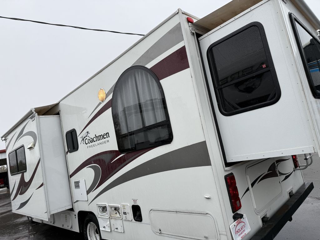 2009 Ford Econoline Image 10