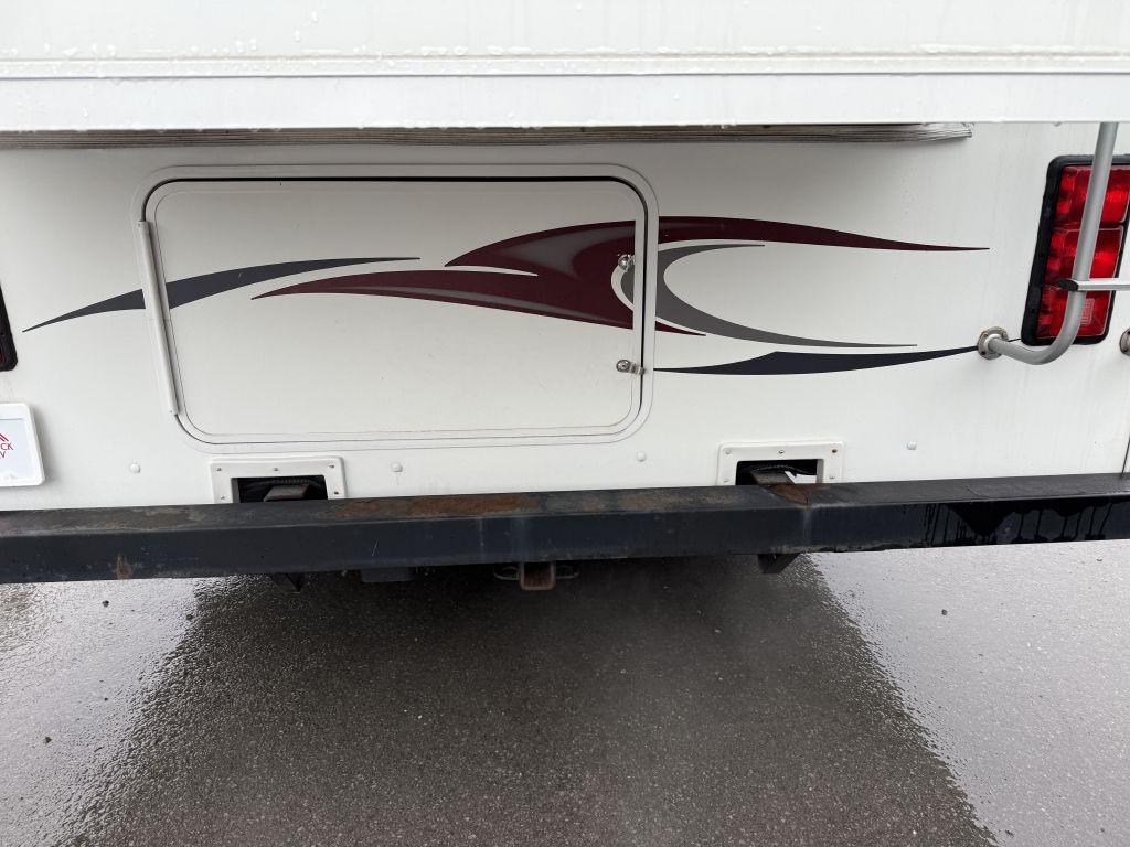 2009 Ford Econoline Image 11