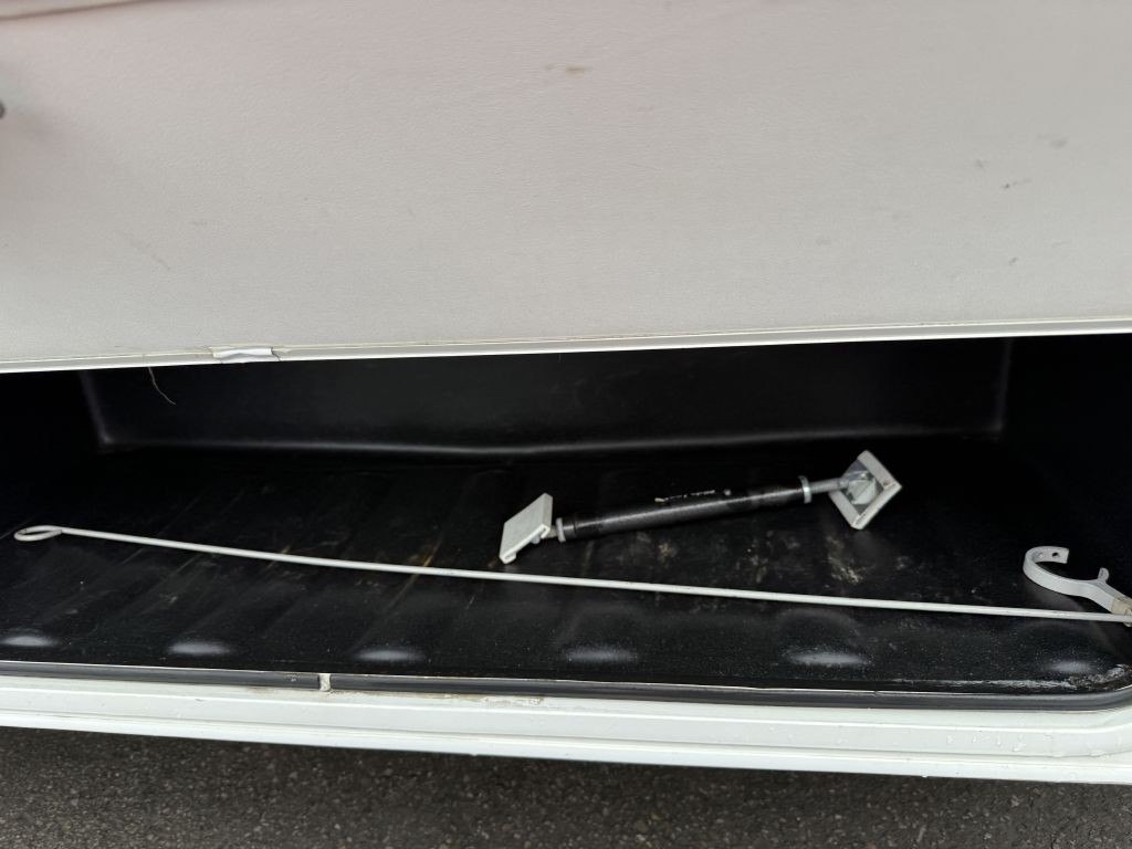 2009 Ford Econoline Image 15