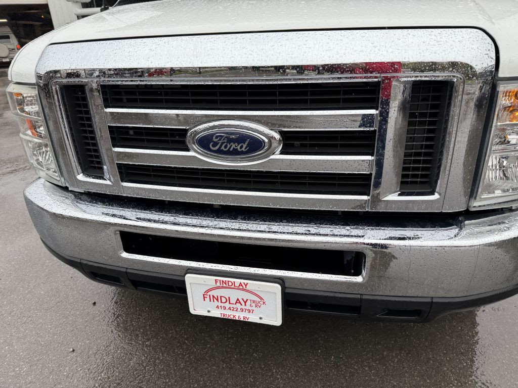 2009 Ford Econoline Image 19