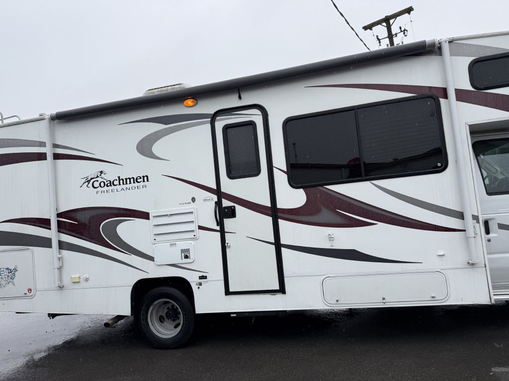 2009 Ford Econoline Image 28