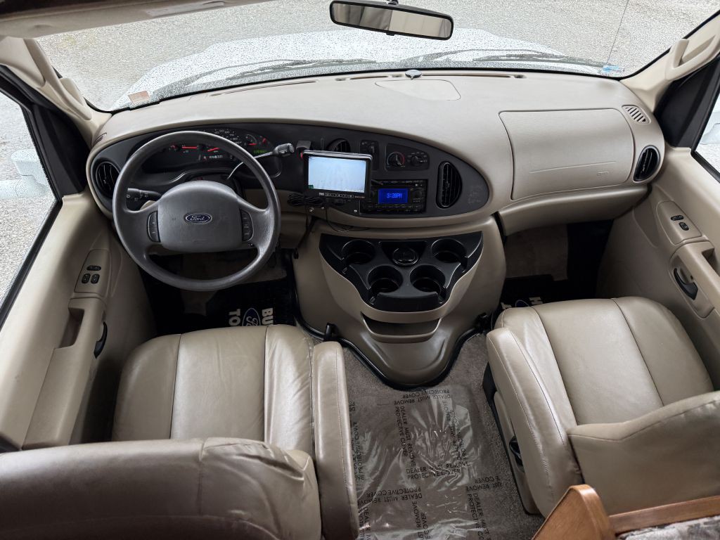 2009 Ford Econoline Image 41