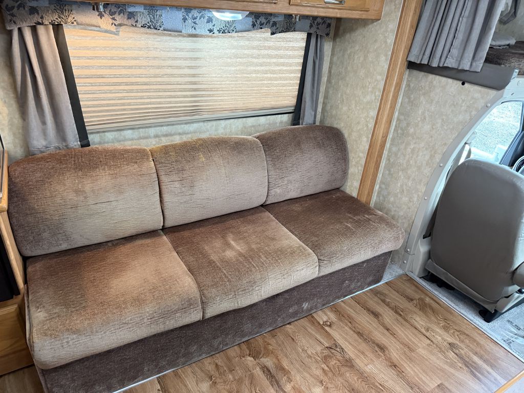 2009 Ford Econoline Image 49