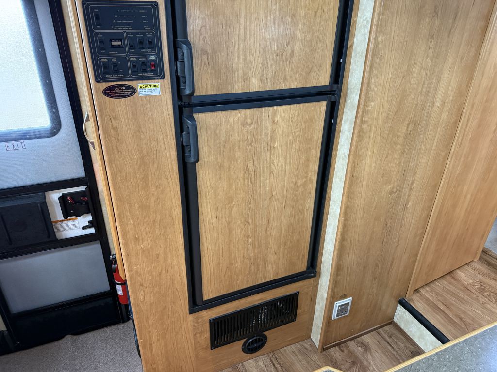 2009 Ford Econoline Image 53