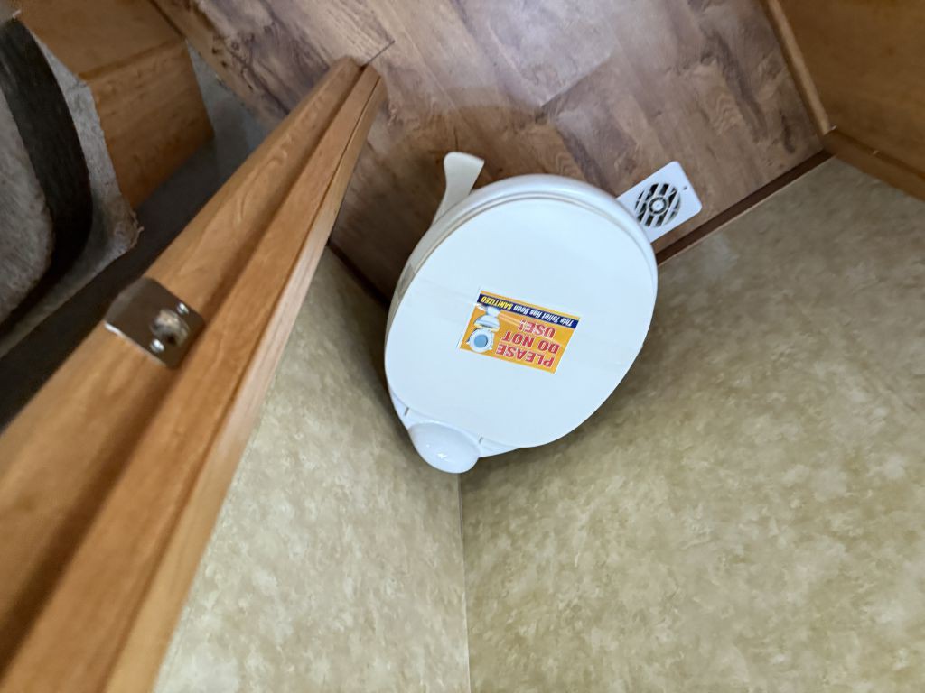 2009 Ford Econoline Image 60