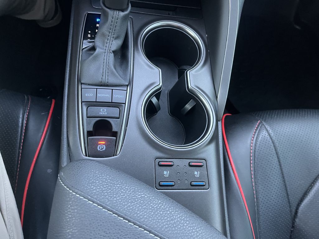 2024 Toyota Camry Image 30