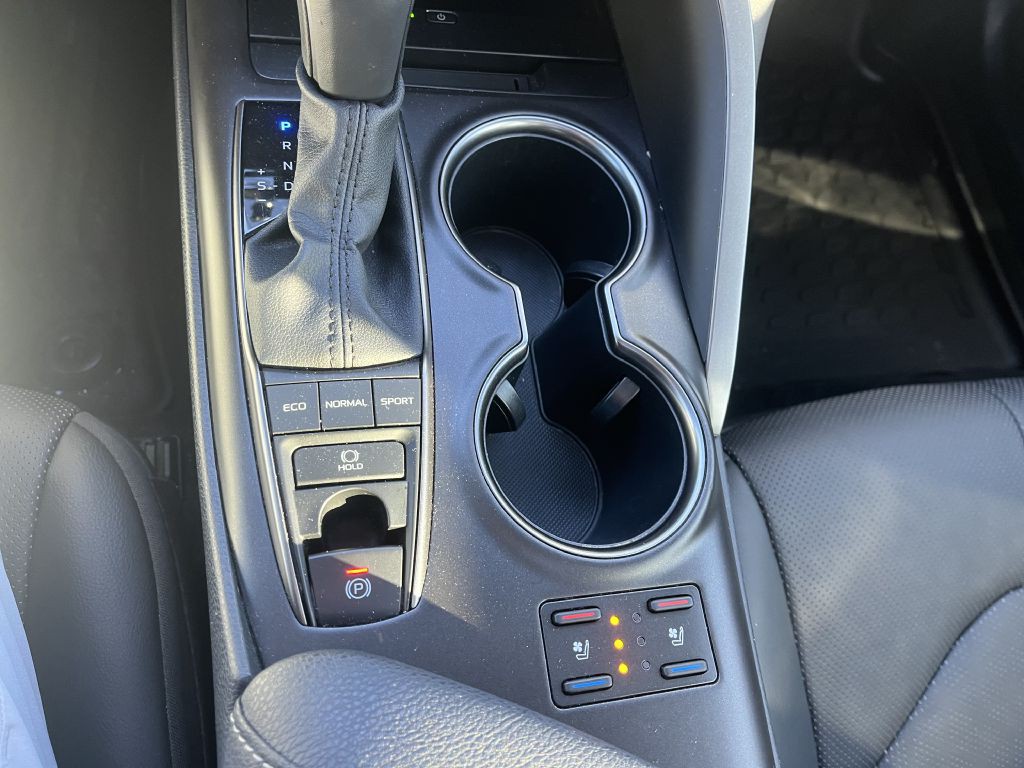 2024 Toyota Camry Image 34