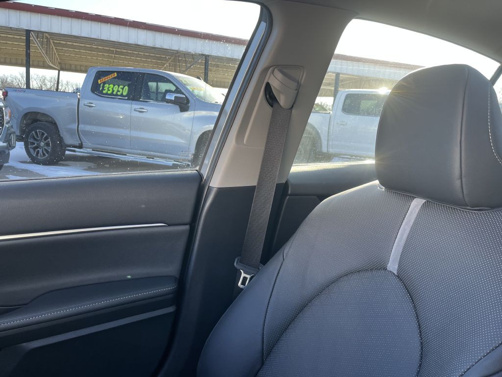 2024 Toyota Camry Image 38