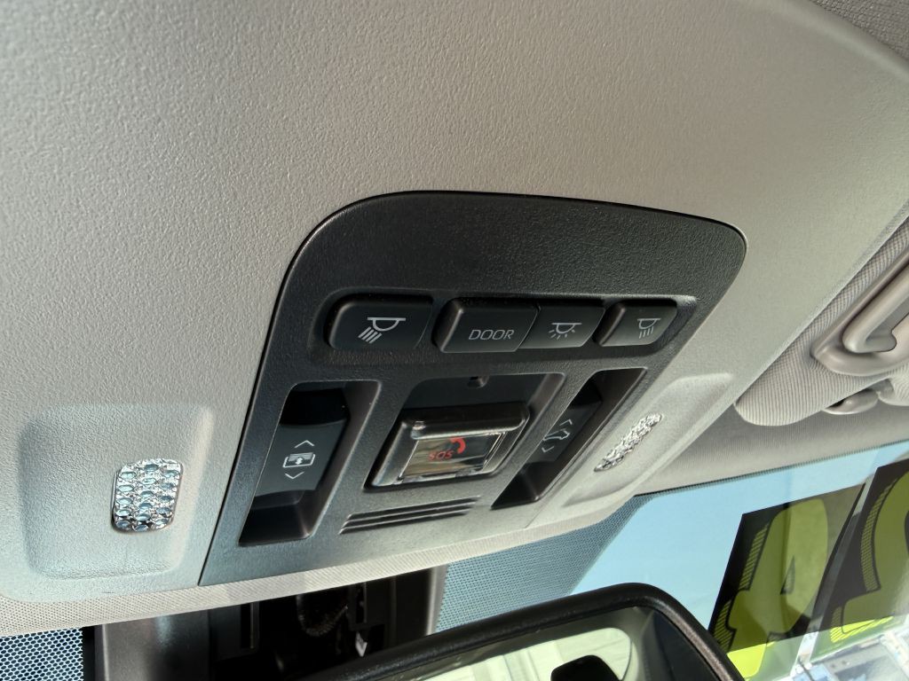 2024 Toyota Camry Image 39