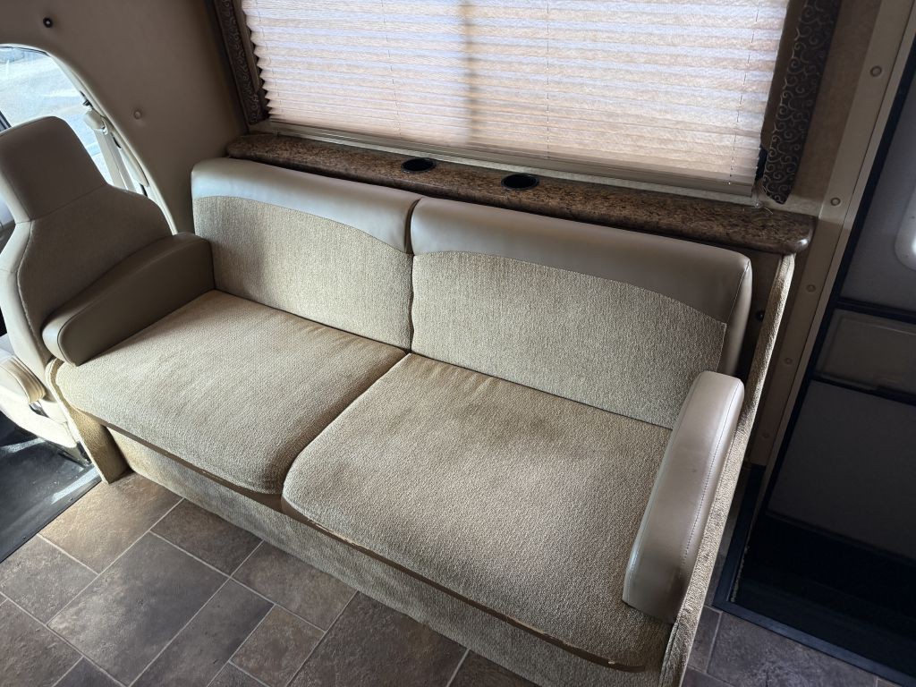 2016 Ford Econoline Image 48