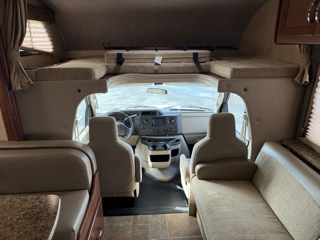 2016 Ford Econoline Image 49