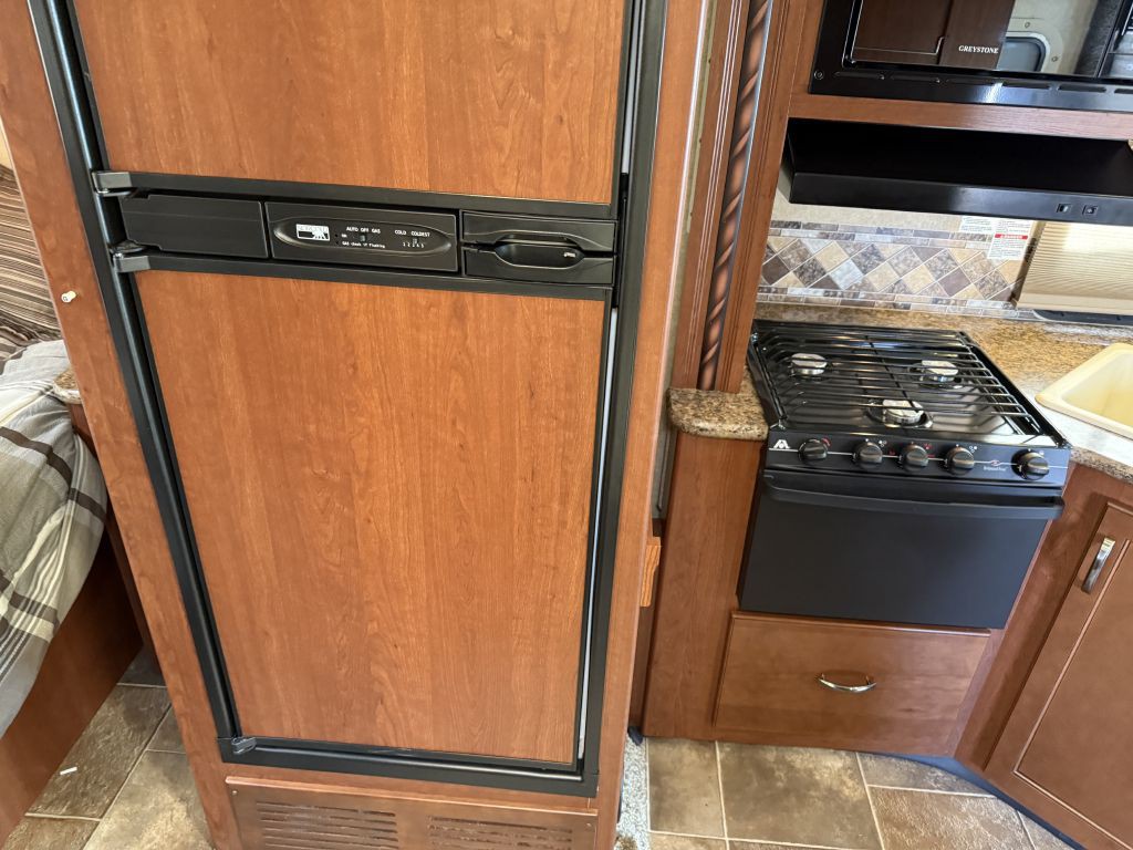 2016 Ford Econoline Image 56