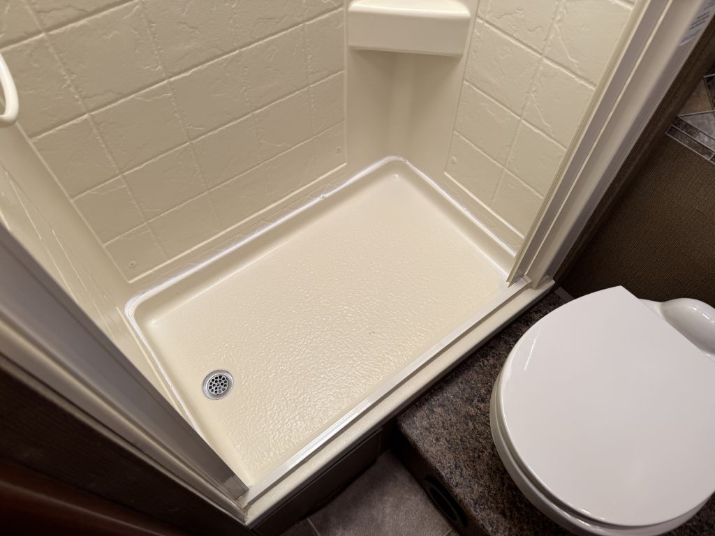 2016 Ford Econoline Image 59