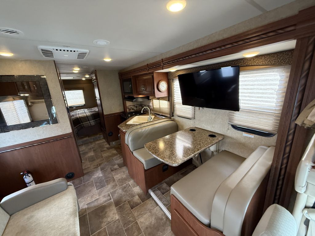 2016 Ford Econoline Image 74