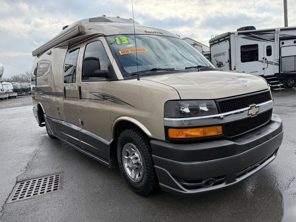 2013 Chevrolet Express Image 3