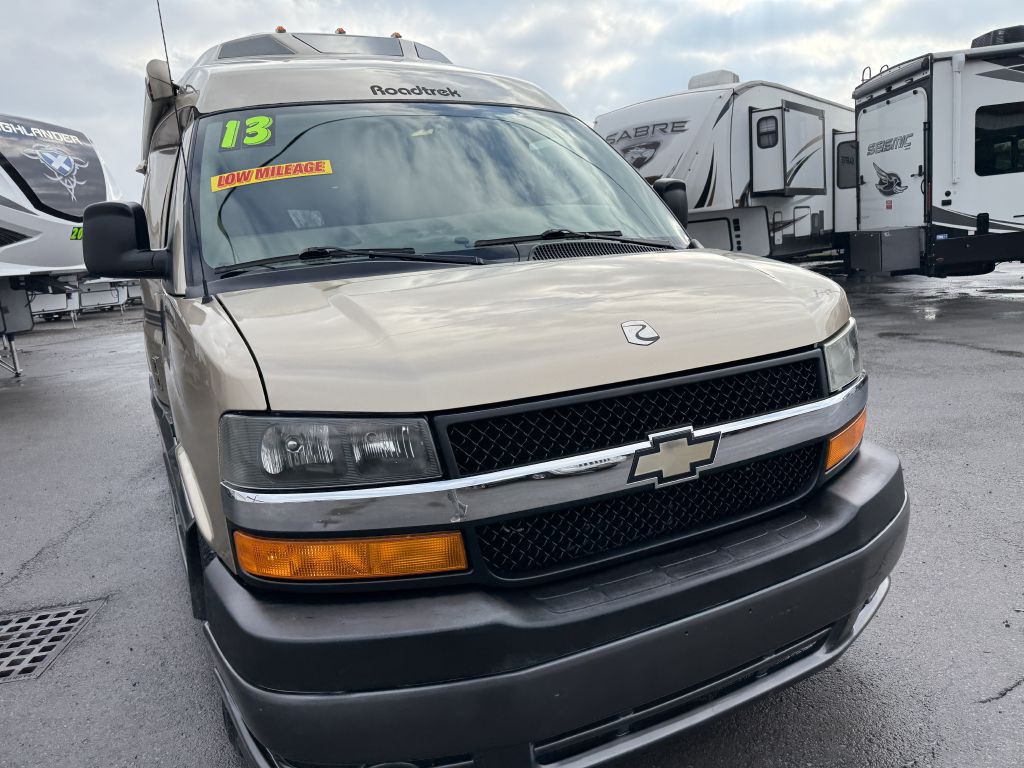 2013 Chevrolet Express Image 4