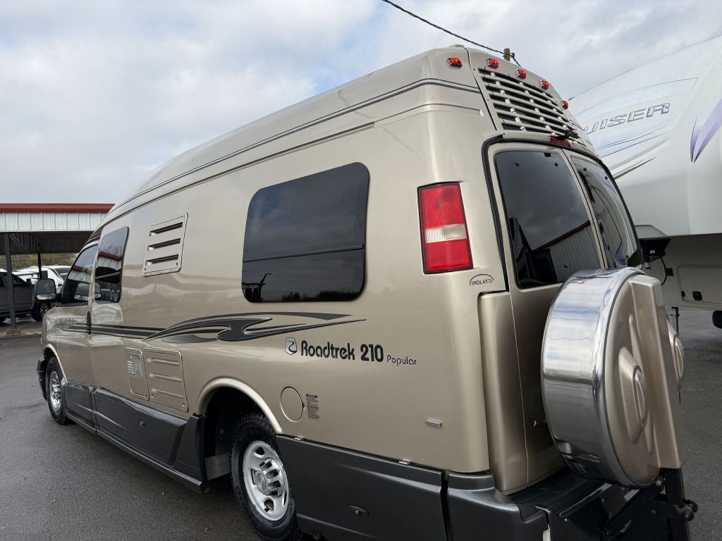 2013 Chevrolet Express Image 11