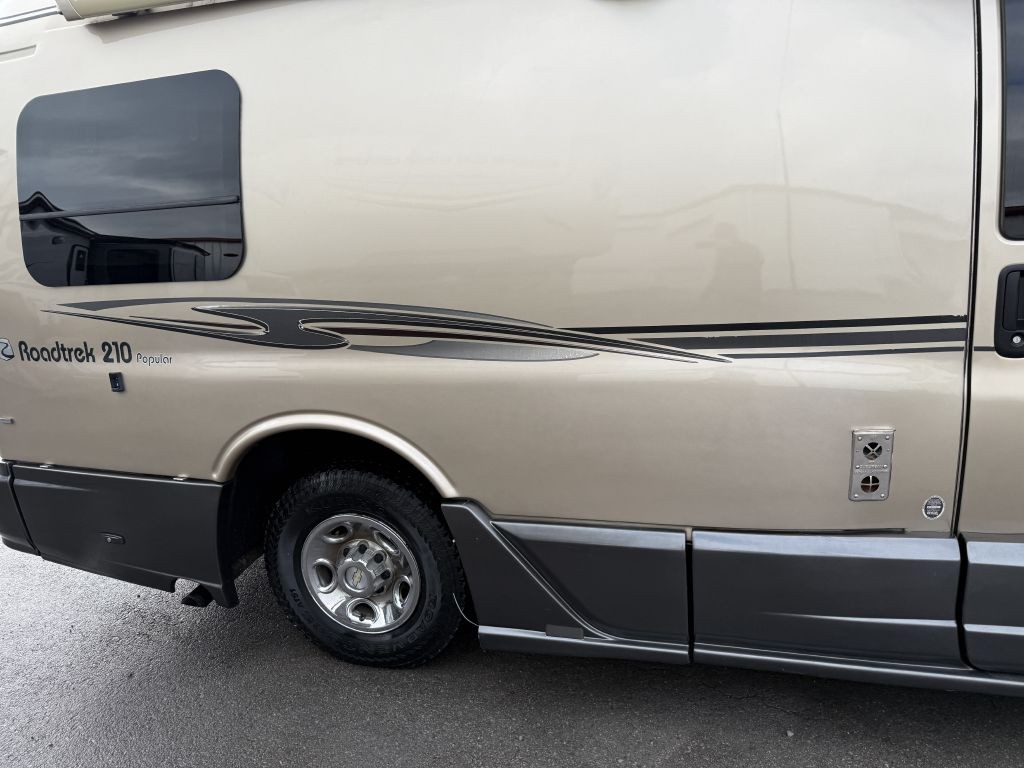 2013 Chevrolet Express Image 17