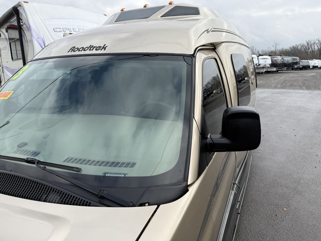 2013 Chevrolet Express Image 24