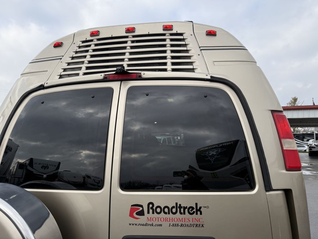 2013 Chevrolet Express Image 37