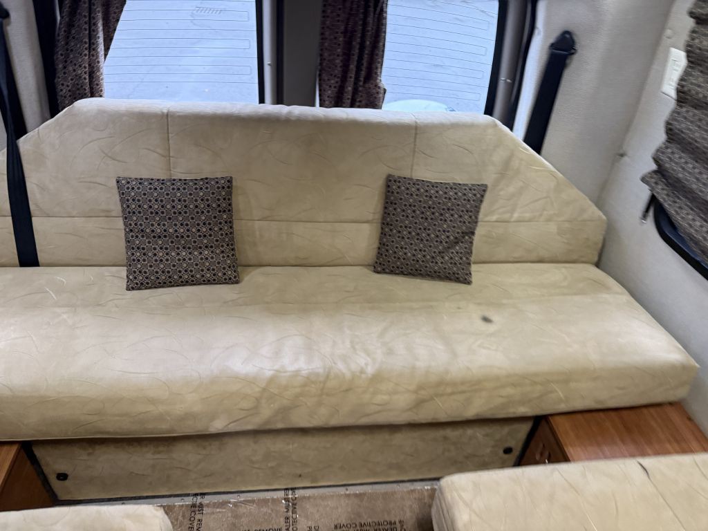 2013 Chevrolet Express Image 61