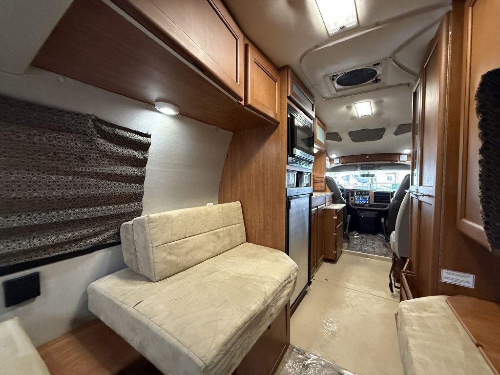 2013 Chevrolet Express Image 82
