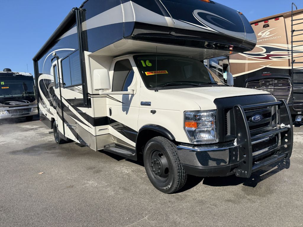 2016 Ford Econoline Image 3