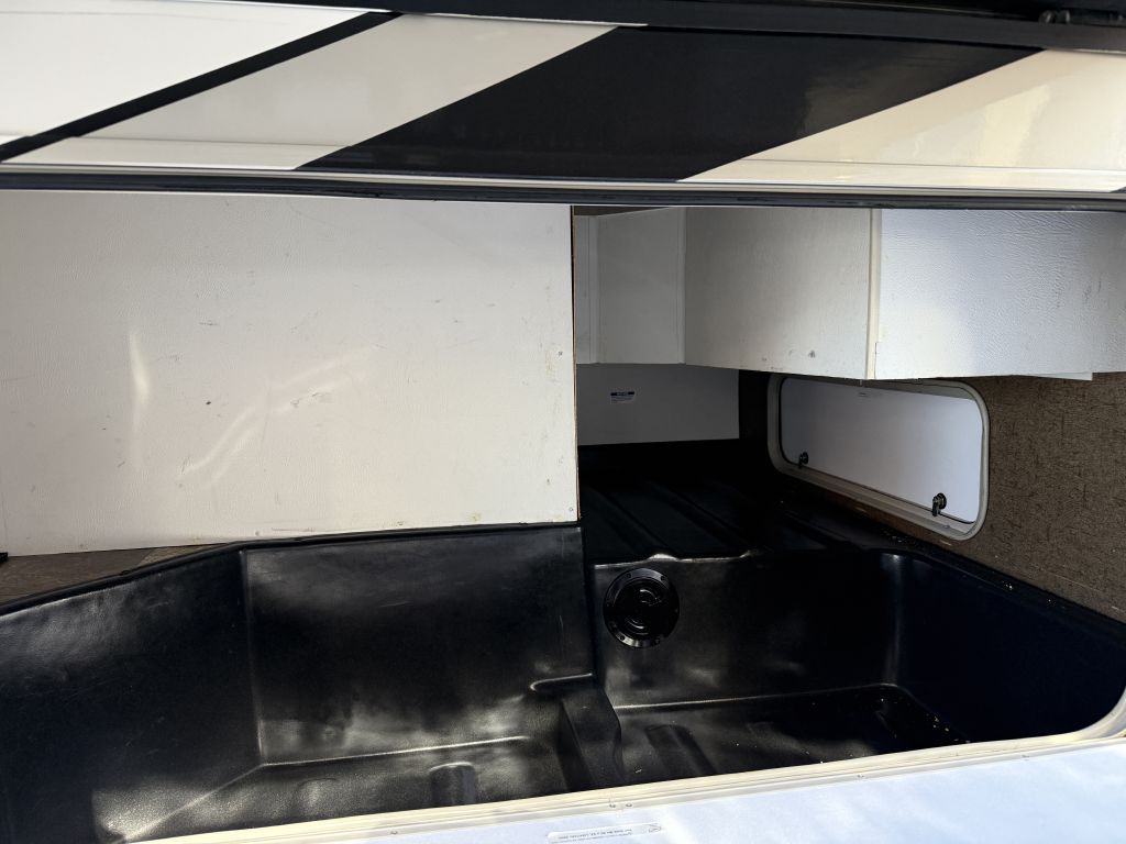 2016 Ford Econoline Image 13