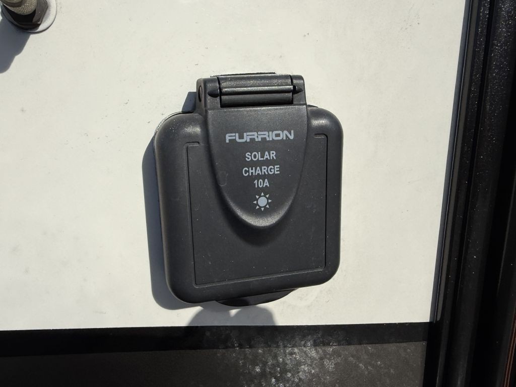 2016 Ford Econoline Image 18