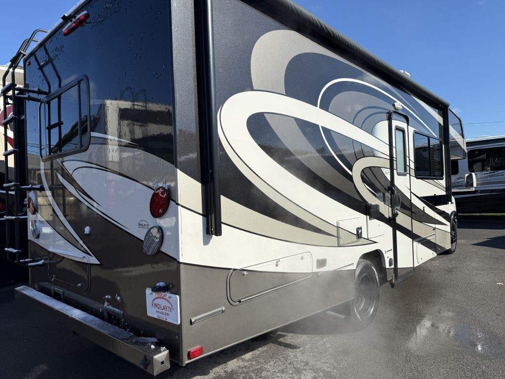 2016 Ford Econoline Image 24