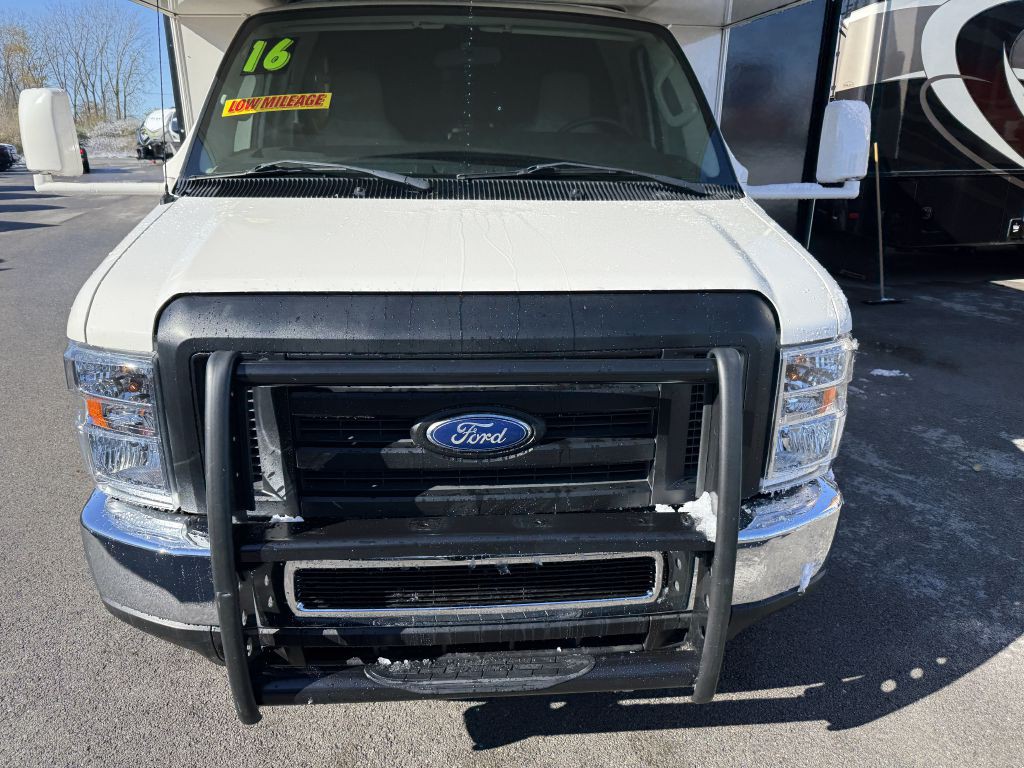 2016 Ford Econoline Image 31