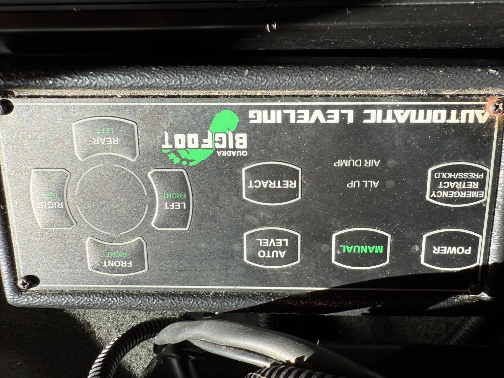 2016 Ford Econoline Image 38