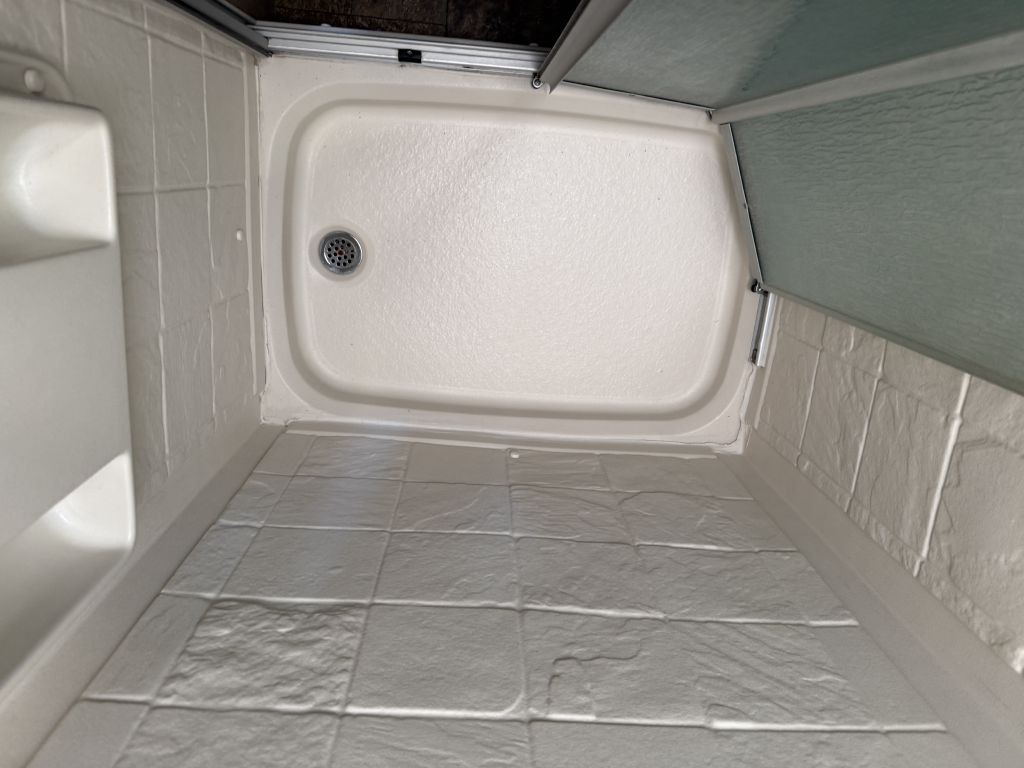 2016 Ford Econoline Image 63