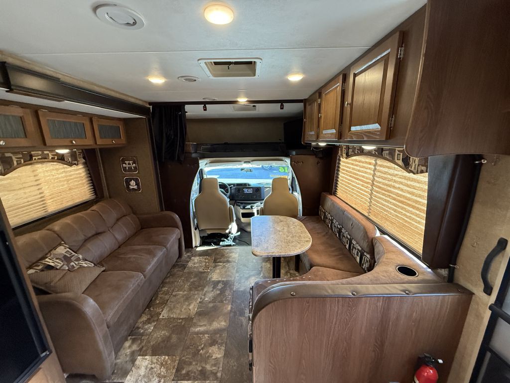 2016 Ford Econoline Image 73