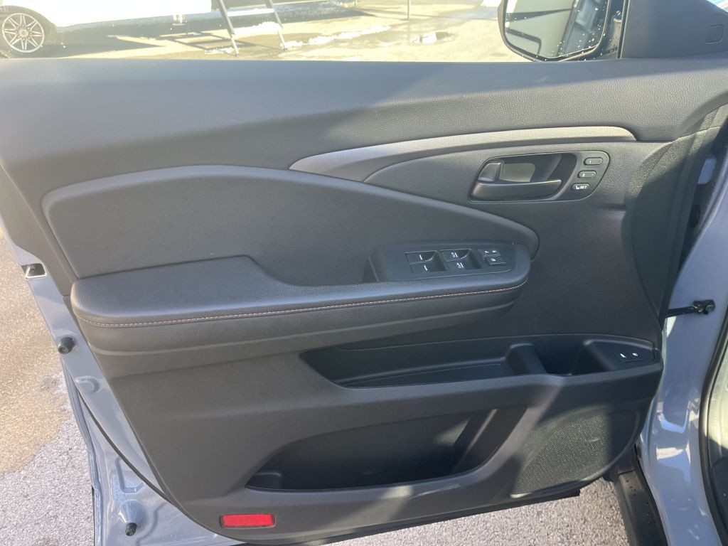 2022 Honda Passport Image 25