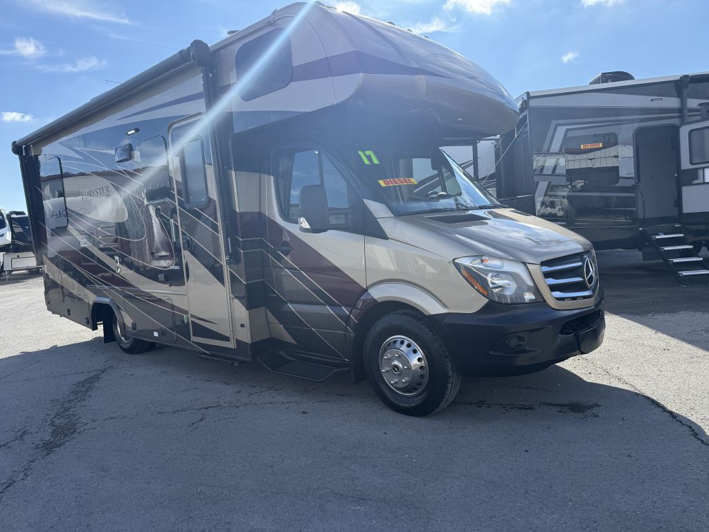 2017 Mercedes-Benz Sprinter Image 2