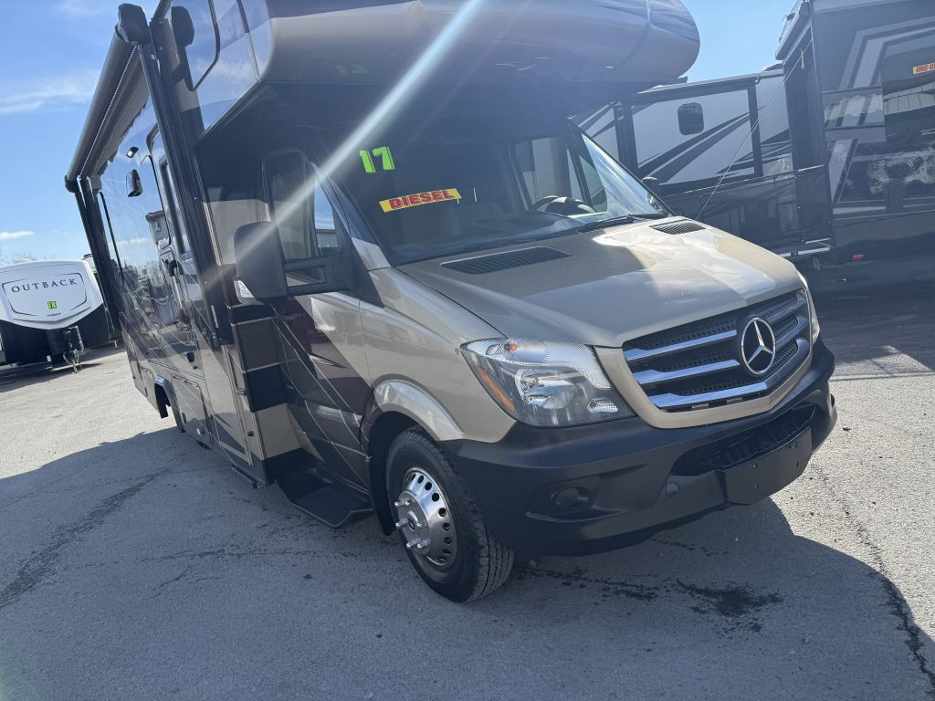 2017 Mercedes-Benz Sprinter Image 4