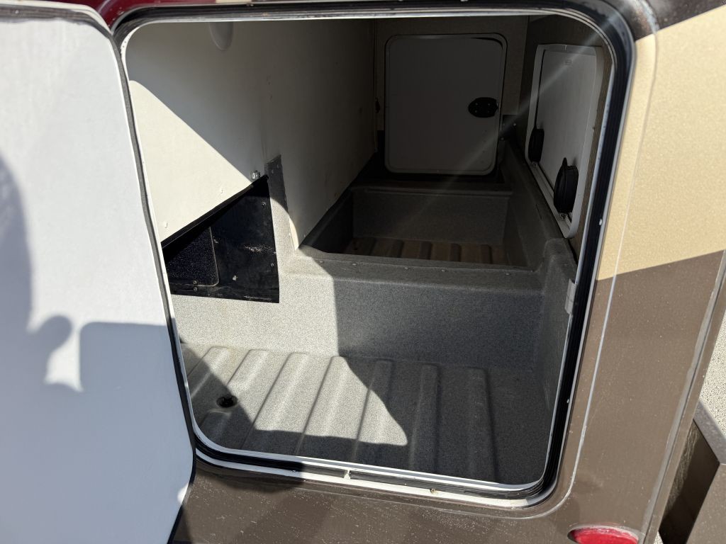 2017 Mercedes-Benz Sprinter Image 12