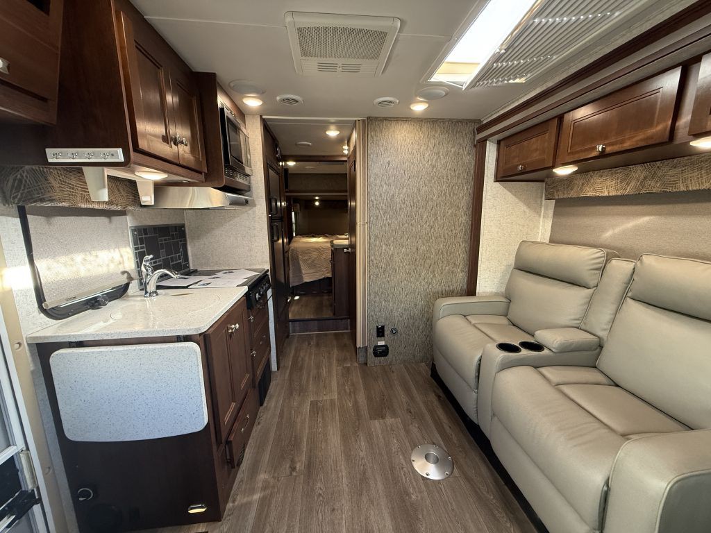 2017 Mercedes-Benz Sprinter Image 62