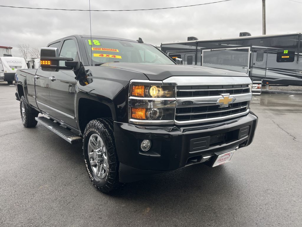 2018 Chevrolet Silverado 1500 Image 3