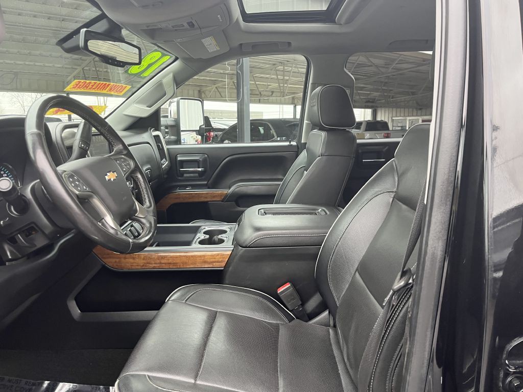 2018 Chevrolet Silverado 1500 Image 19