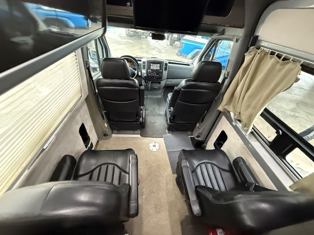 2014 Mercedes-Benz Sprinter Image 31