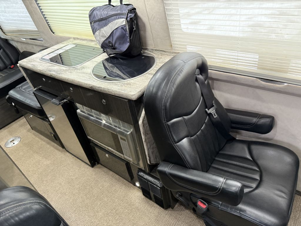 2014 Mercedes-Benz Sprinter Image 35