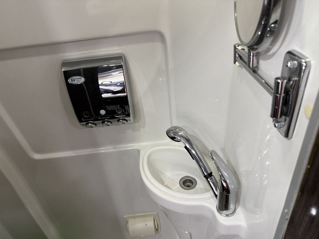 2014 Mercedes-Benz Sprinter Image 57